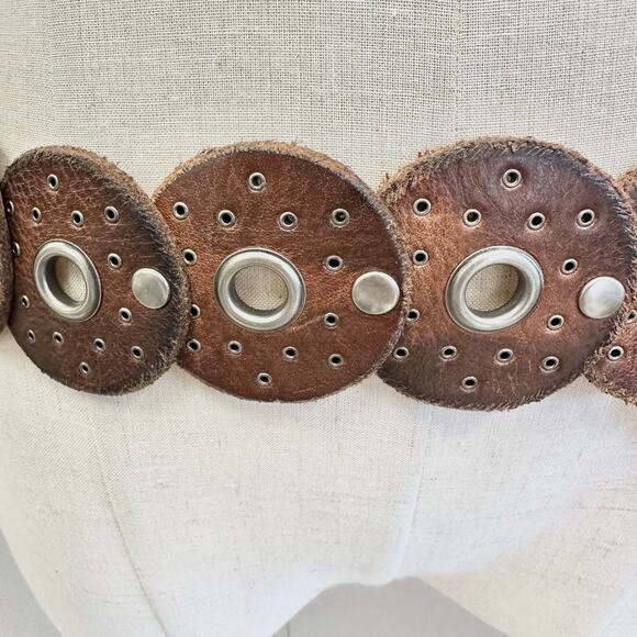 Western boho leather Disc Concho Belt Brown silver grommets one size adjustable - Picture 6 of 14